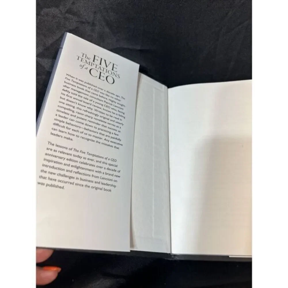J-B Lencioni Ser.: The Five Temptations of a CEO : A Leadership Fable by Patrick
